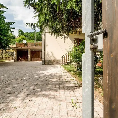 Casa Con Giardino Privato A 5 Minuti Da شقة *